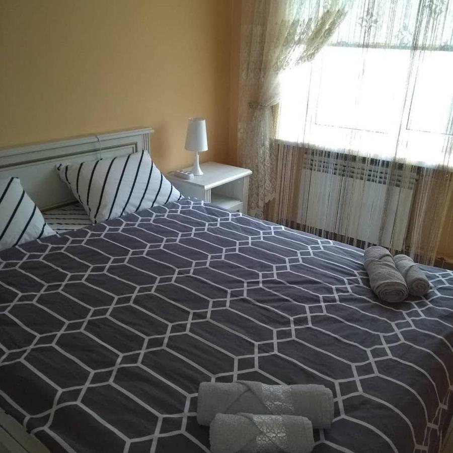Apartments Comfortablе チェルニウツィー エクステリア 写真
